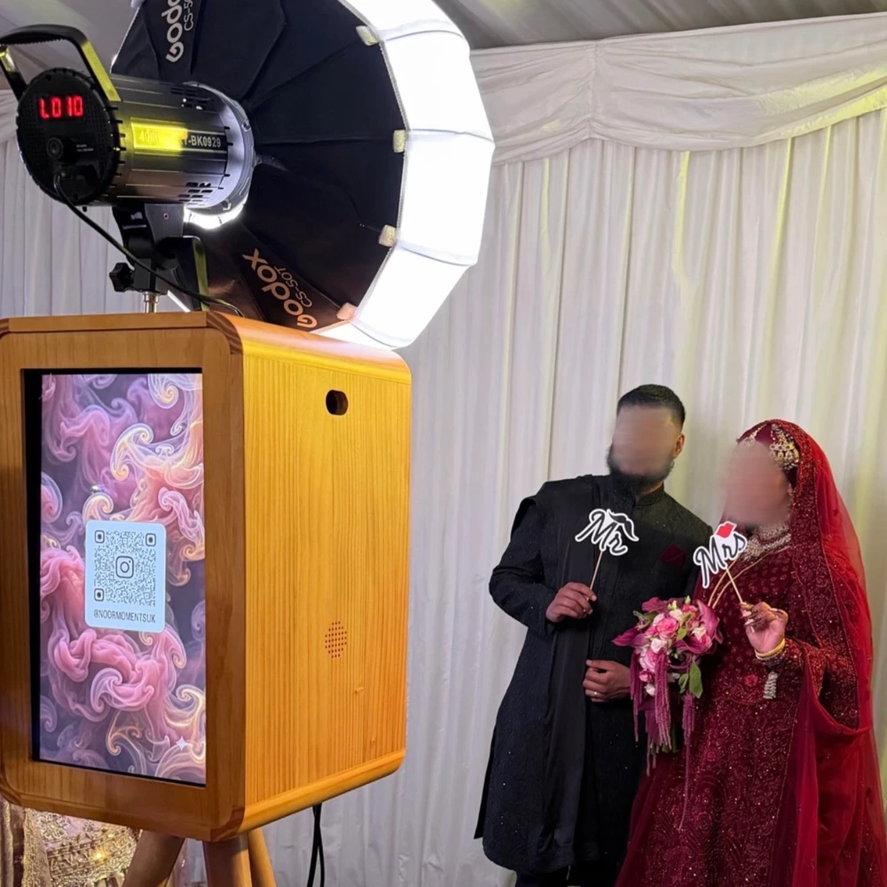 Noor Moments Uk photo 5