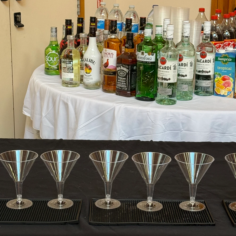 Glassi Cabinet photo 4