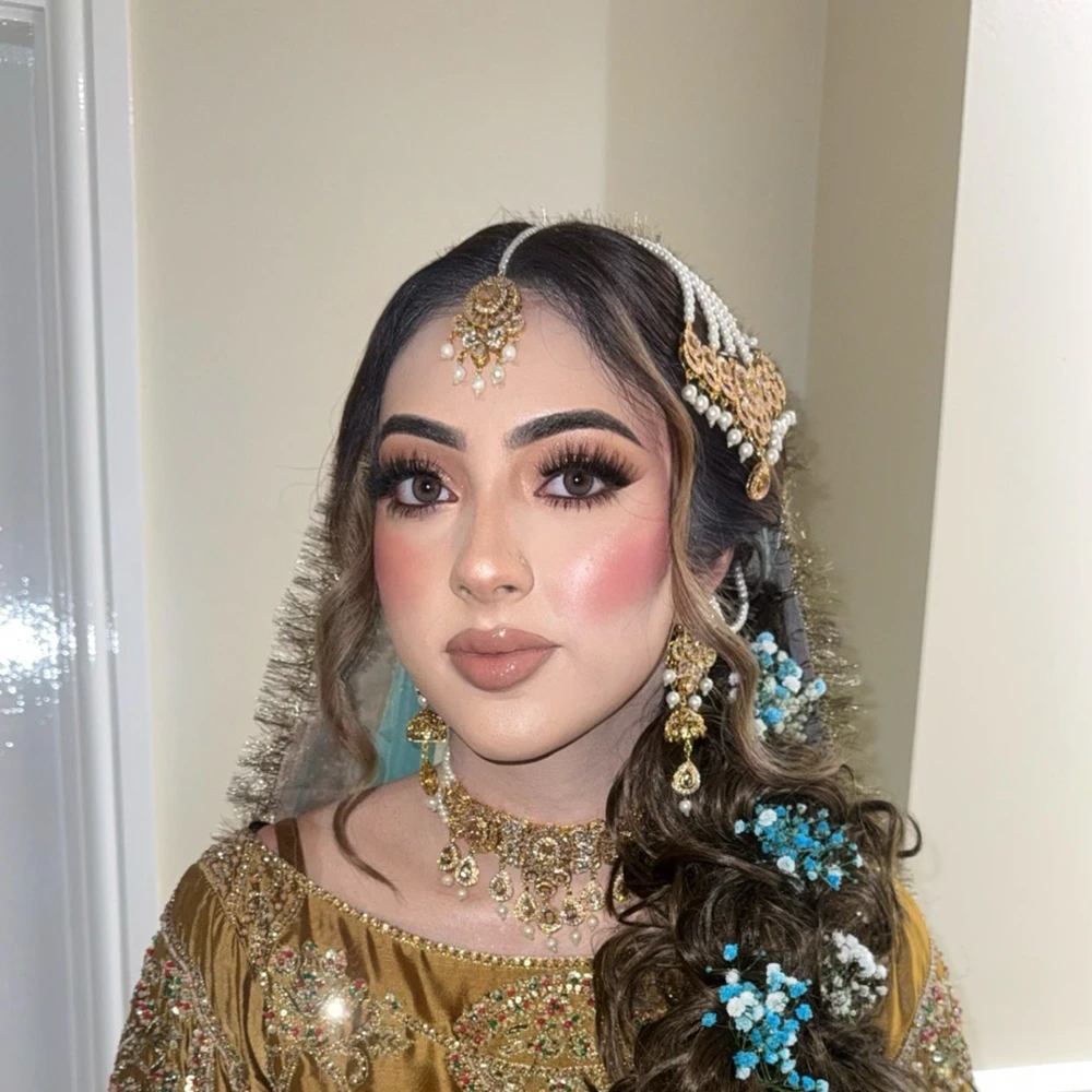 Makeupbysyka photo 1
