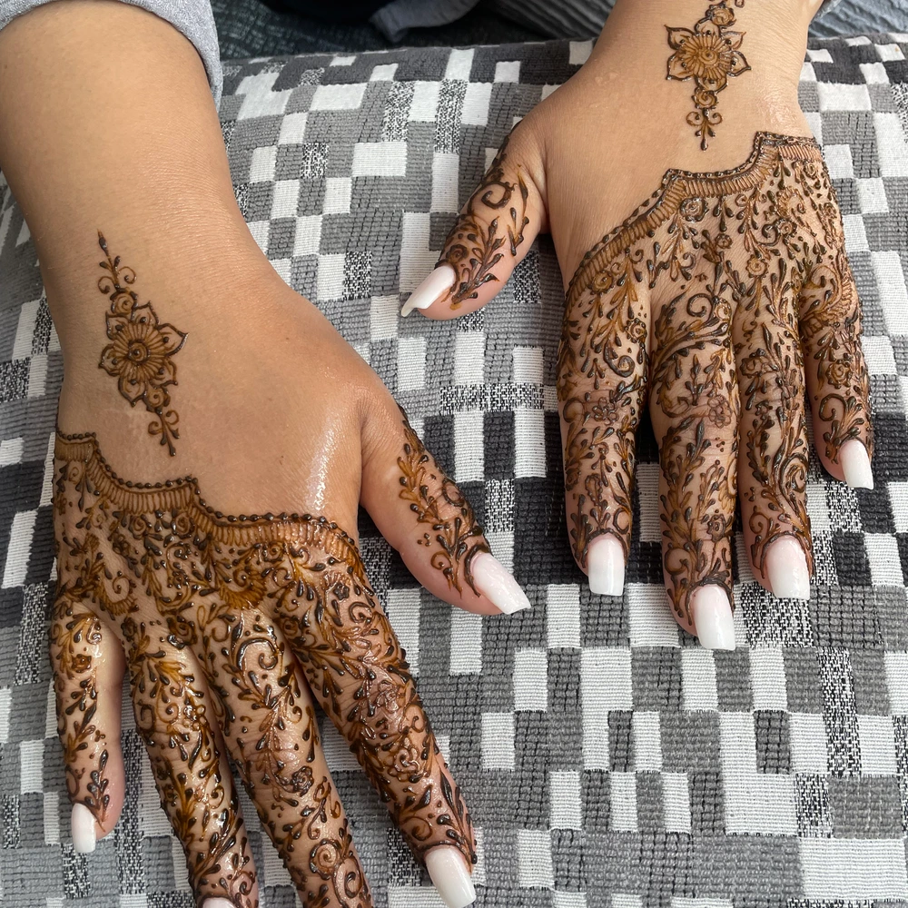 xmehndibyinayah. photo 3